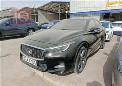 ئينفنتي Q30